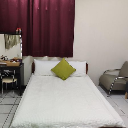 Papa Bear'S Guesthouse Тайджун Стая снимка