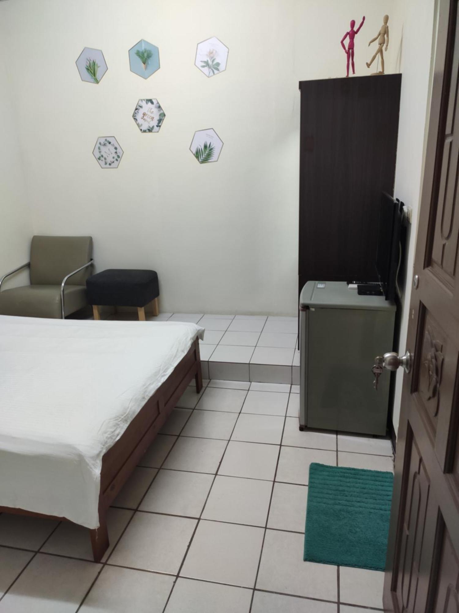 Papa Bear'S Guesthouse Тайджун Стая снимка