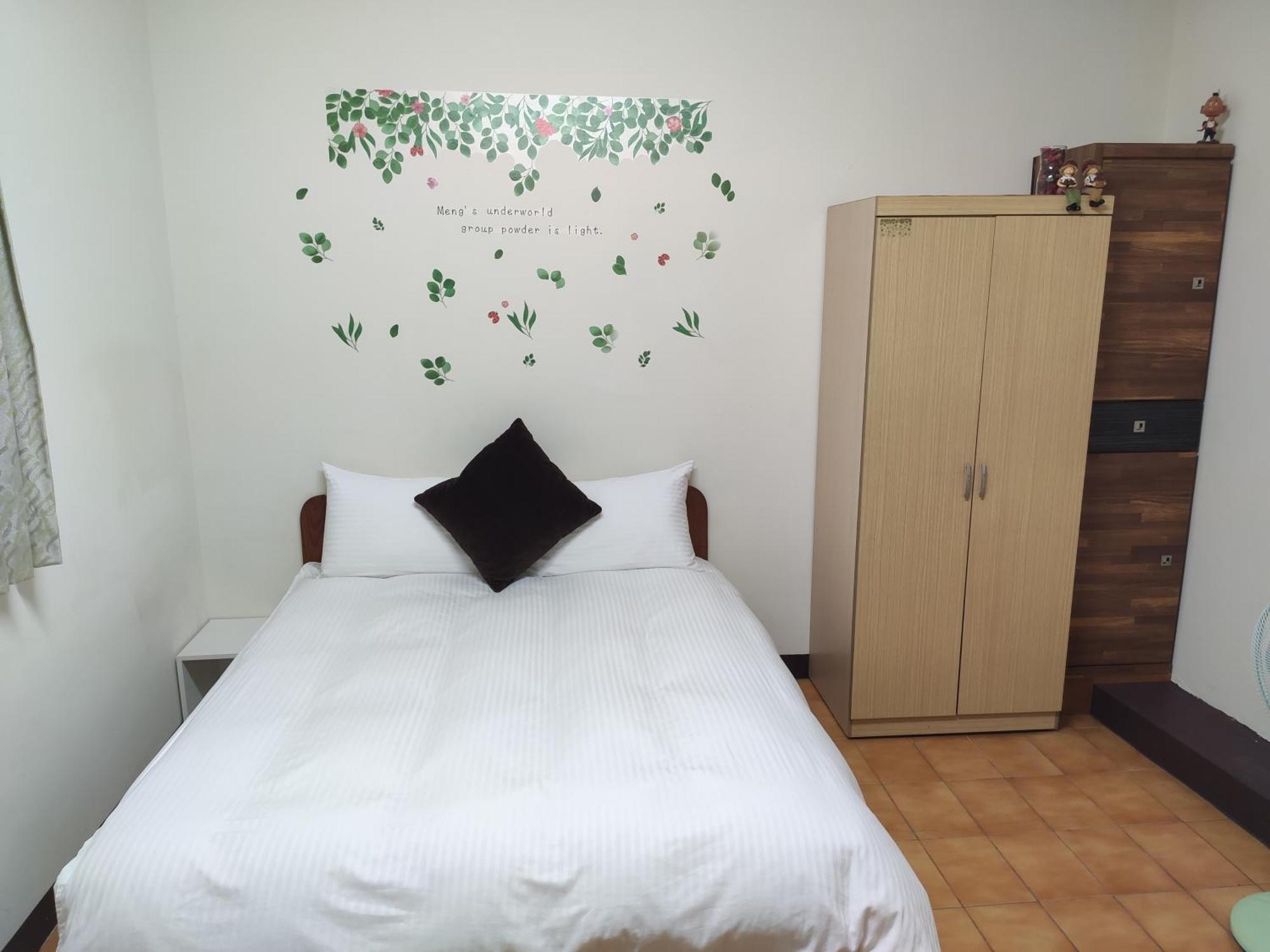 Papa Bear'S Guesthouse Тайджун Стая снимка