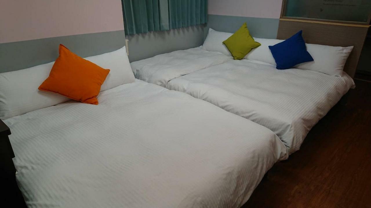 Papa Bear'S Guesthouse Тайджун Екстериор снимка